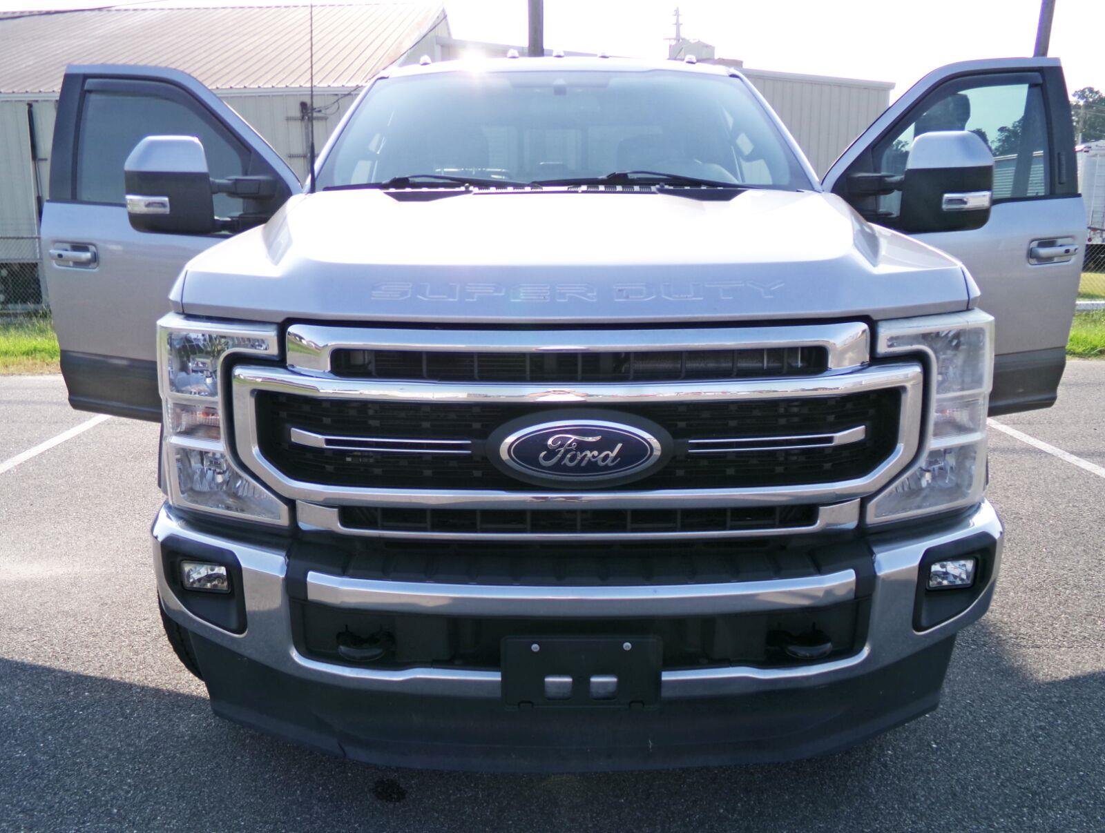 Used 2022 Ford F250 Lariat w/ Lariat Ultimate Package AWD/4WD image 5