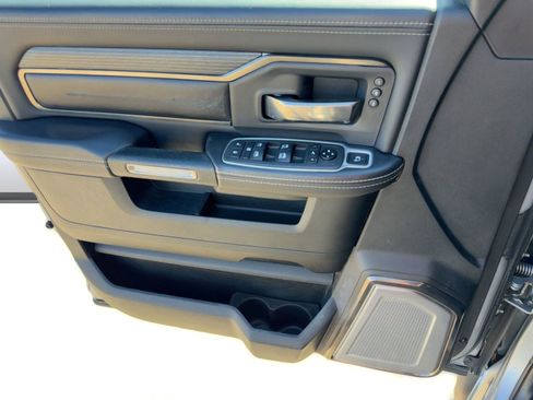 Used 2021 RAM 3500 Limited image 11