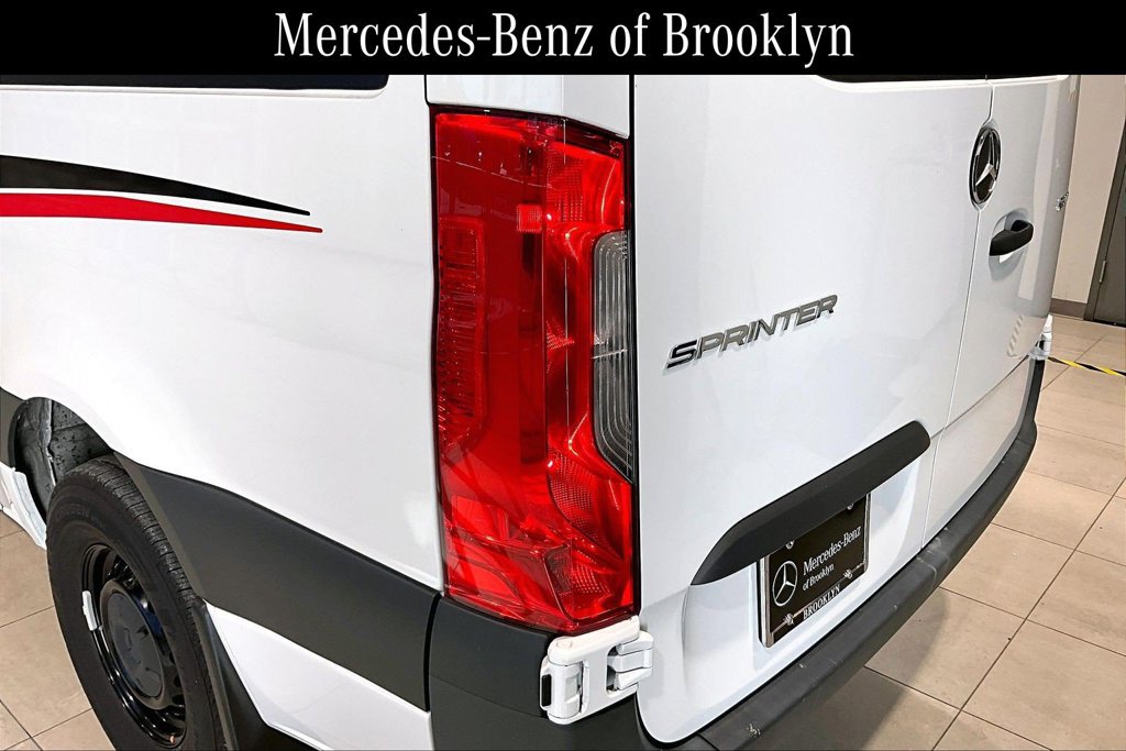 Used 2025 Mercedes-Benz Sprinter 2500 image 26