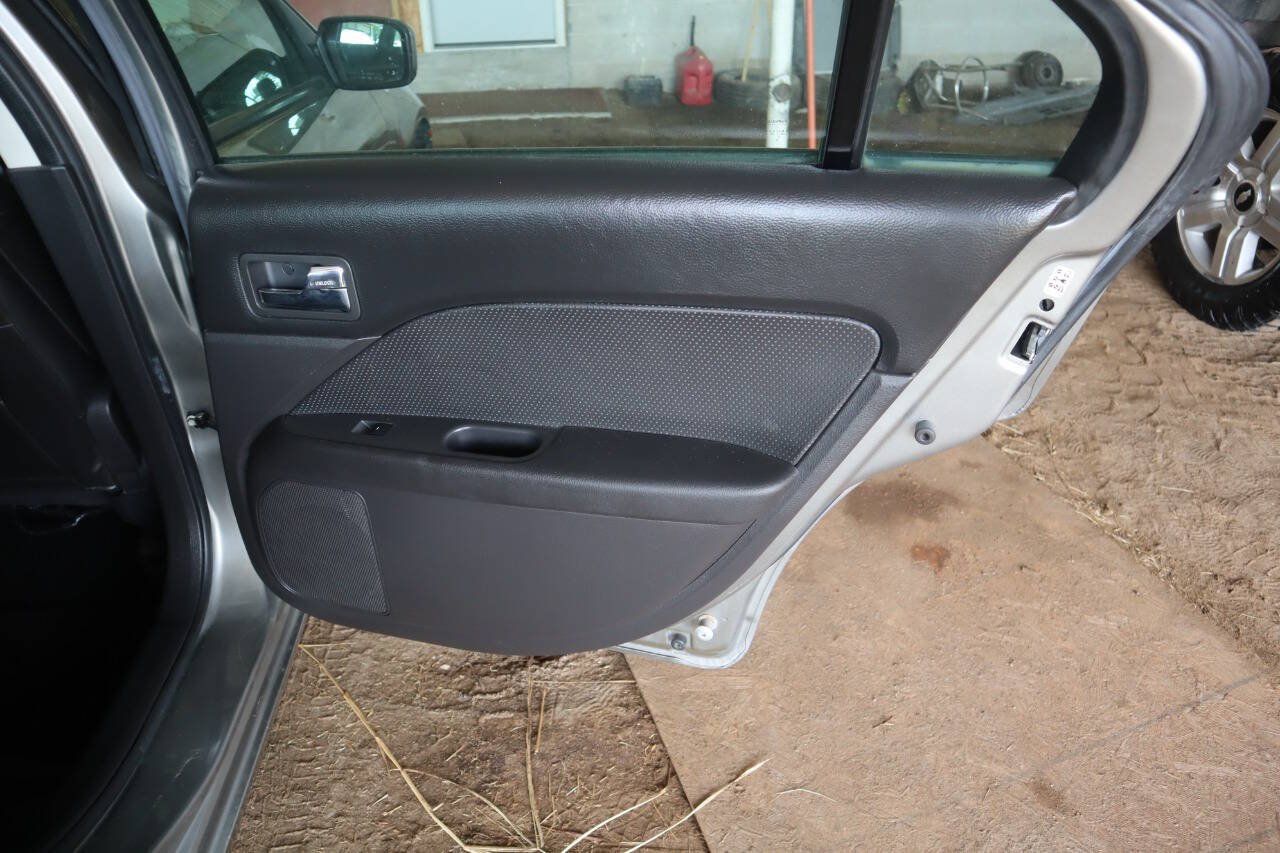 Used 2008 Ford Fusion SE FWD image 14