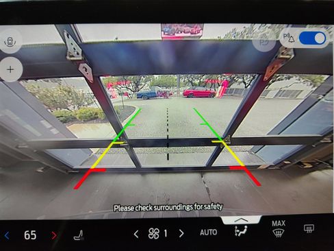 Used 2025 Ford Explorer Active image 6