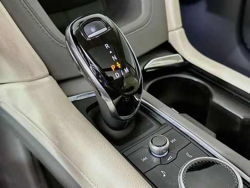 Used 2021 Cadillac XT5 Premium Luxury FWD image 19