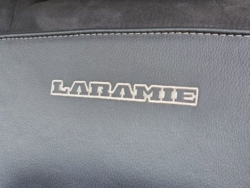 Used 2020 RAM 1500 Laramie AWD/4WD image 11