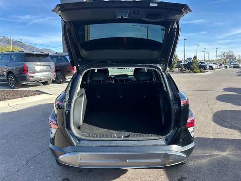 Used 2024 Hyundai Kona Limited image 28