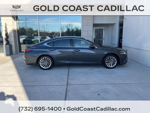 Used 2023 Lexus ES 350 Ultra Luxury image 4