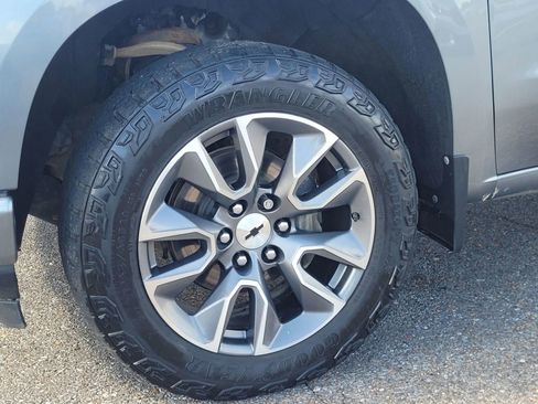 Used 2019 Chevrolet Silverado 1500 RST image 29