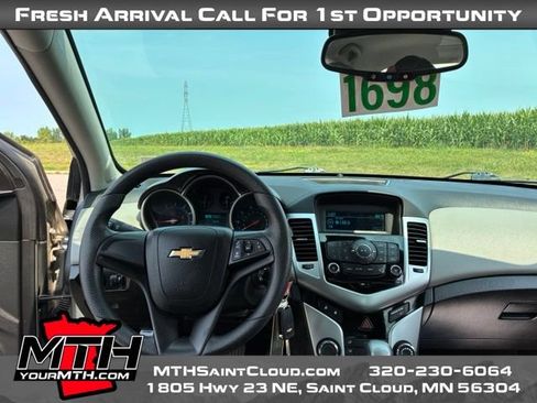 Used 2014 Chevrolet Cruze LS FWD image 11