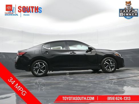 Used 2025 Nissan Sentra SV FWD image 38