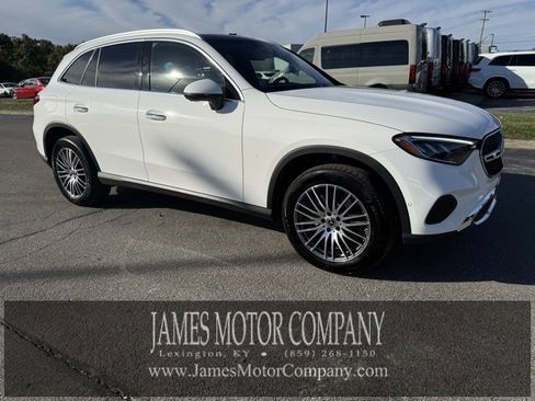Certified 2025 Mercedes-Benz GLC 300 4MATIC image 2