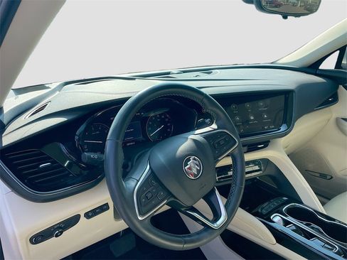 Used 2023 Buick Envision Avenir image 12