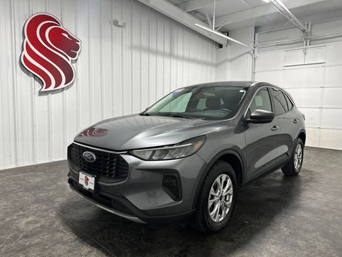 Used 2024 Ford Escape Active AWD/4WD image 1