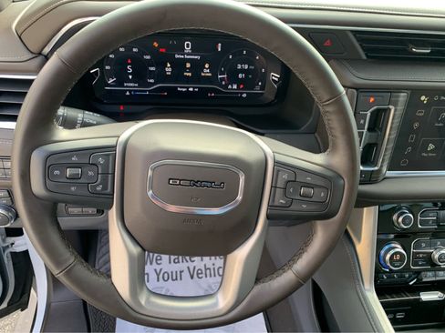 Used 2023 GMC Yukon Denali w/ Max Trailering Package image 15