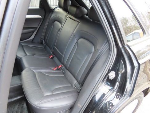 Used 2018 Audi Q3 2.0T Premium w/ Convenience Package image 13