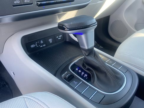 Used 2024 Hyundai Kona SEL image 22