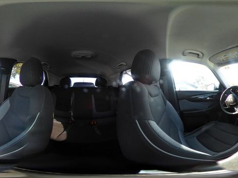Used 2025 Chevrolet TrailBlazer LT FWD image 47