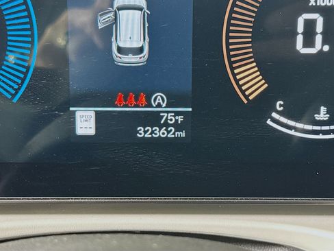 Used 2025 Hyundai Tucson SEL FWD image 19