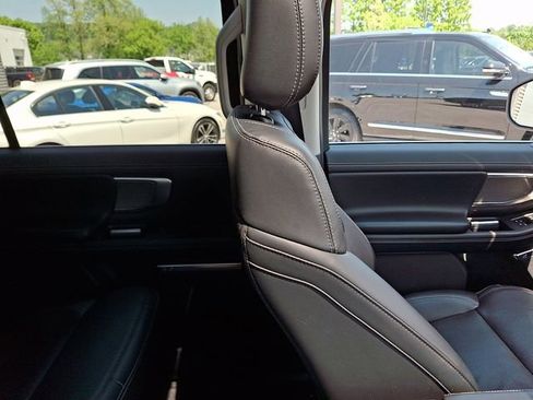 Certified 2025 Ford Expedition Max Platinum AWD/4WD image 19