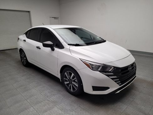 Used 2024 Nissan Versa S w/ S Plus Package FWD image 13