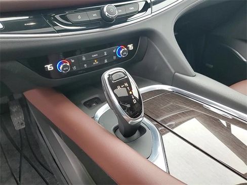 Certified 2018 Buick Enclave Avenir w/ Avenir Technology Package image 20