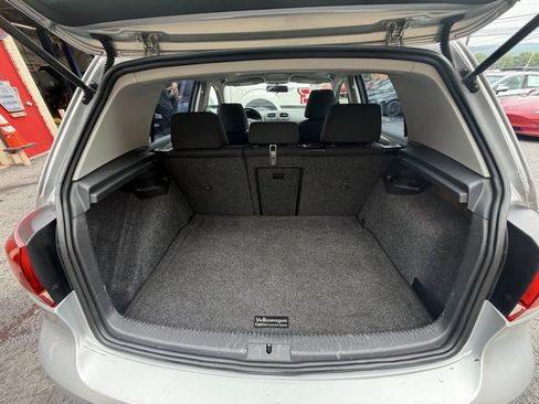 Used 2014 Volkswagen Golf 4-Door FWD image 22