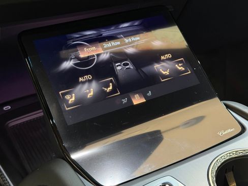 New 2026 Cadillac Vistiq Sport image 33