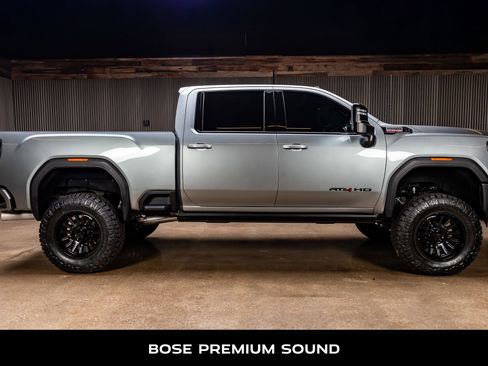 Used 2024 GMC Sierra 2500 AT4 w/ Technology Package image 11