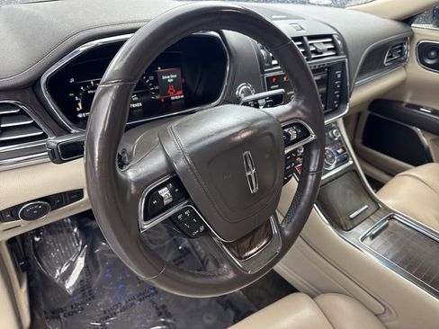 Used 2018 Lincoln Continental Reserve w/ Rear-seat Package image 13