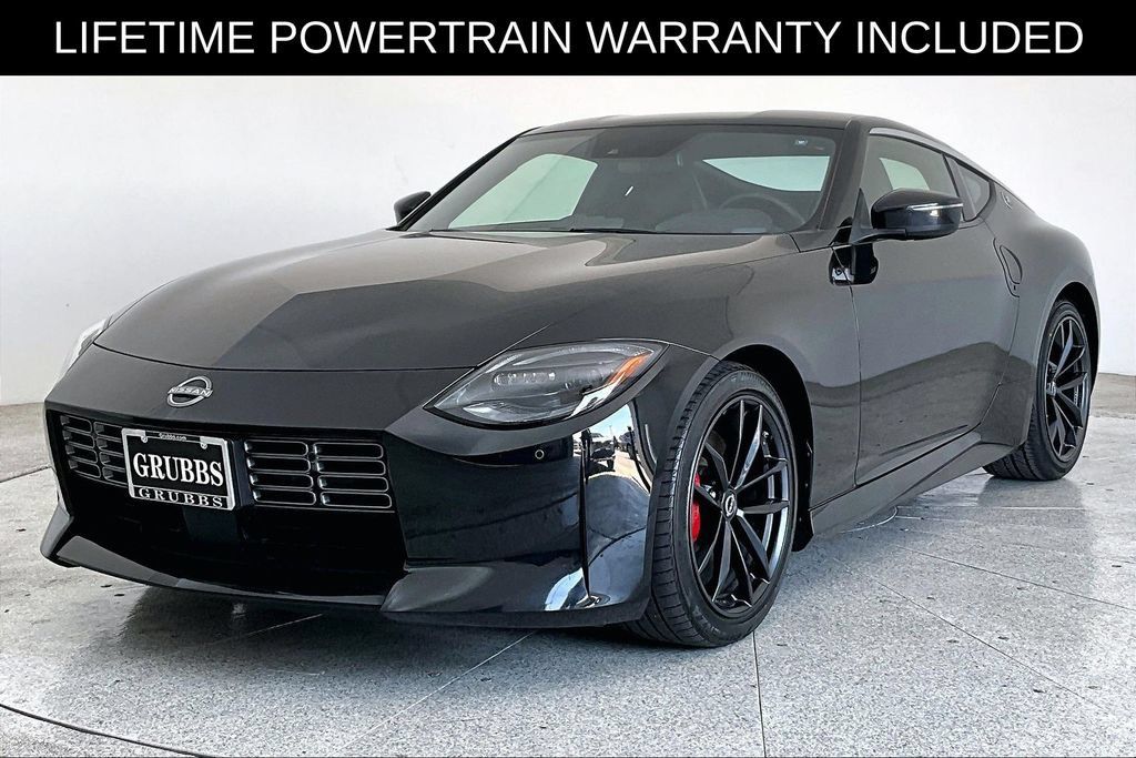Used 2025 Nissan Z Performance w/ Floor Mat Package RWD image 14