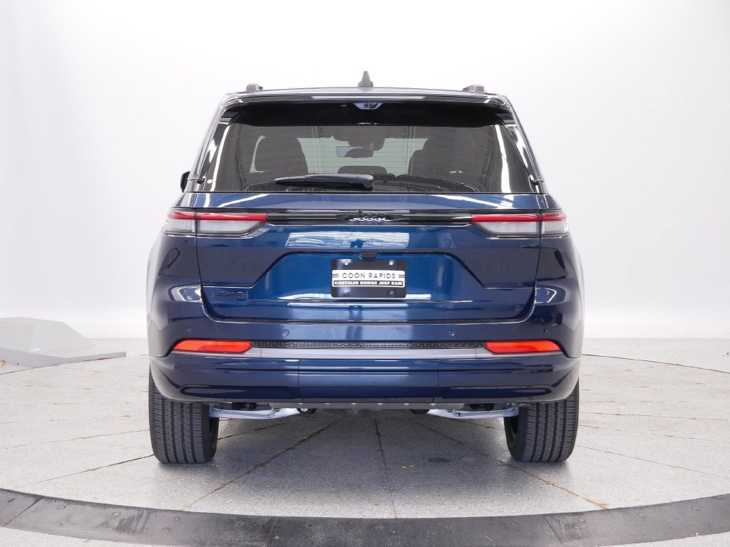 New 2027 Jeep Grand Cherokee Limited AWD/4WD image 4