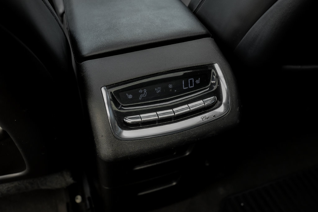 Used 2020 Cadillac XT6 Premium Luxury FWD image 46