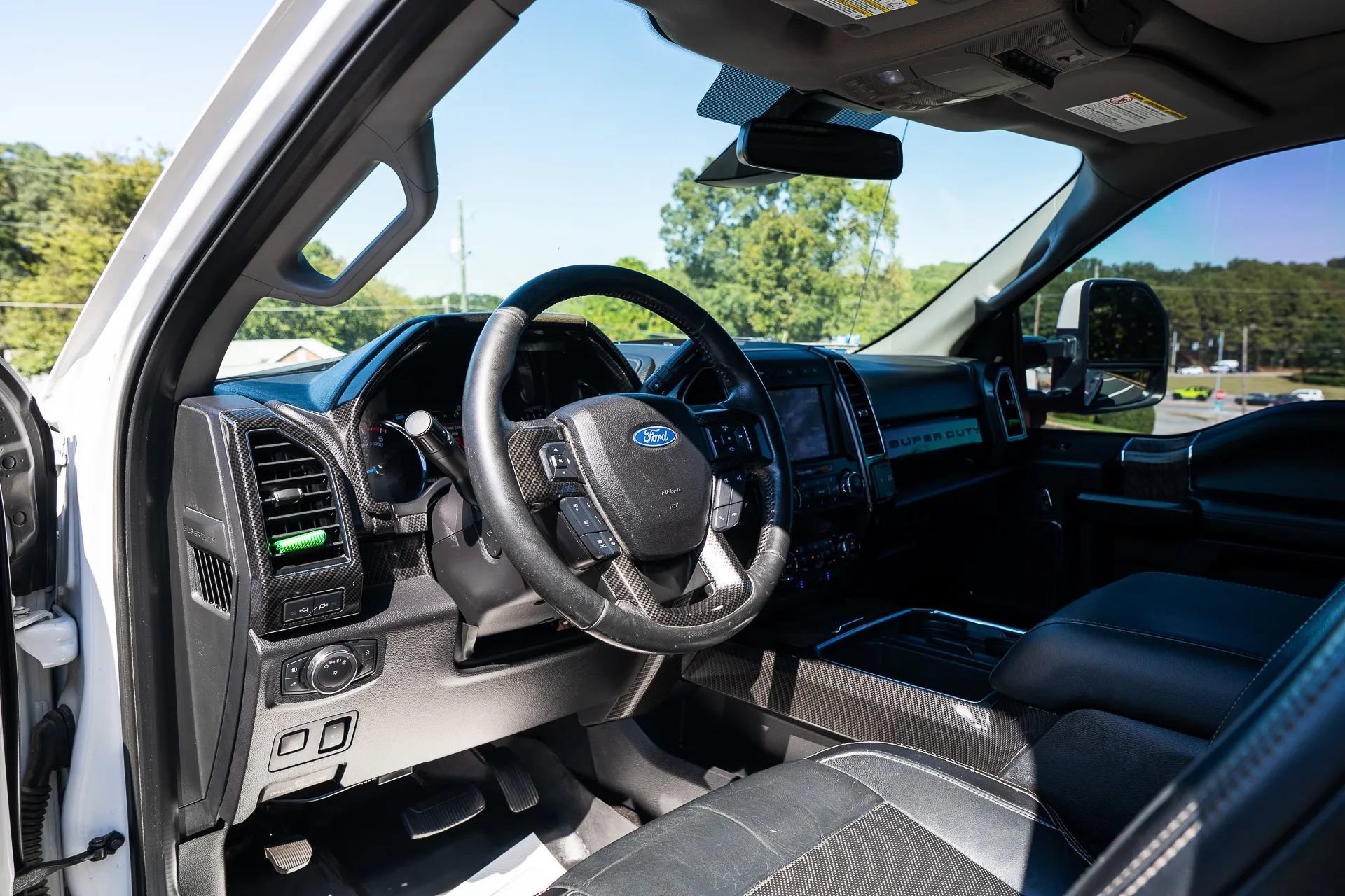 Used 2019 Ford F250 Lariat w/ Lariat Ultimate Package AWD/4WD image 21