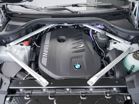 New 2026 BMW X5 xDrive40i w/ M Sport Package image 21