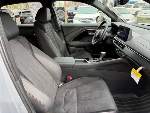 Certified 2025 Acura ADX A-Spec image 20