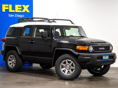 Used 2008 Toyota FJ Cruiser 4WD image 8