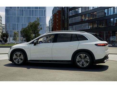 New 2026 Mercedes-Benz EQS 400 4MATIC SUV image 32