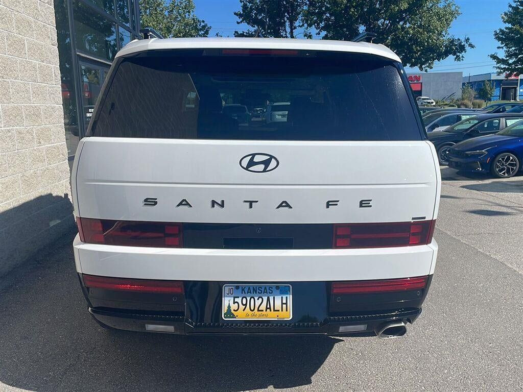 Used 2025 Hyundai Santa Fe Calligraphy AWD/4WD image 9
