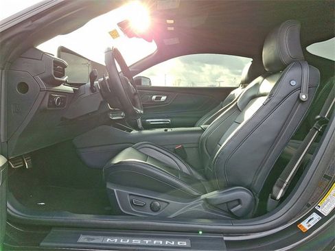 Used 2024 Ford Mustang GT Premium image 15