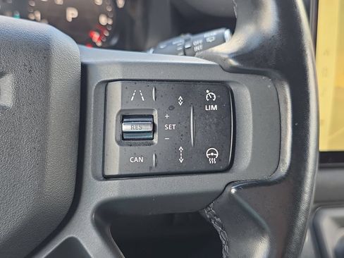 Used 2023 Land Rover Defender 130 X-Dynamic SE AWD/4WD image 21