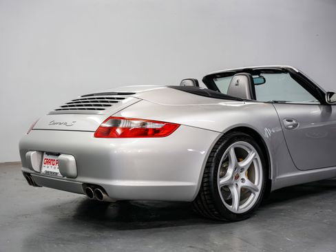Used 2005 Porsche 911 Carrera S RWD image 35
