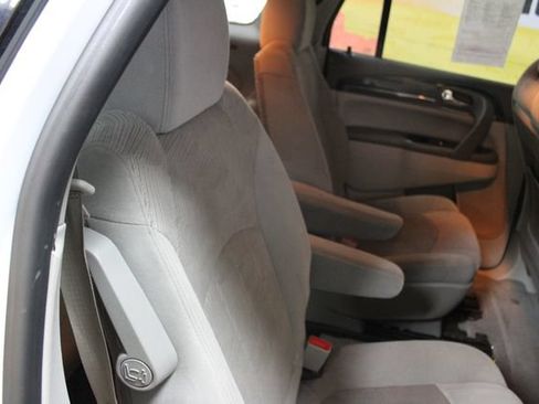 Used 2017 Buick Enclave Convenience FWD image 11