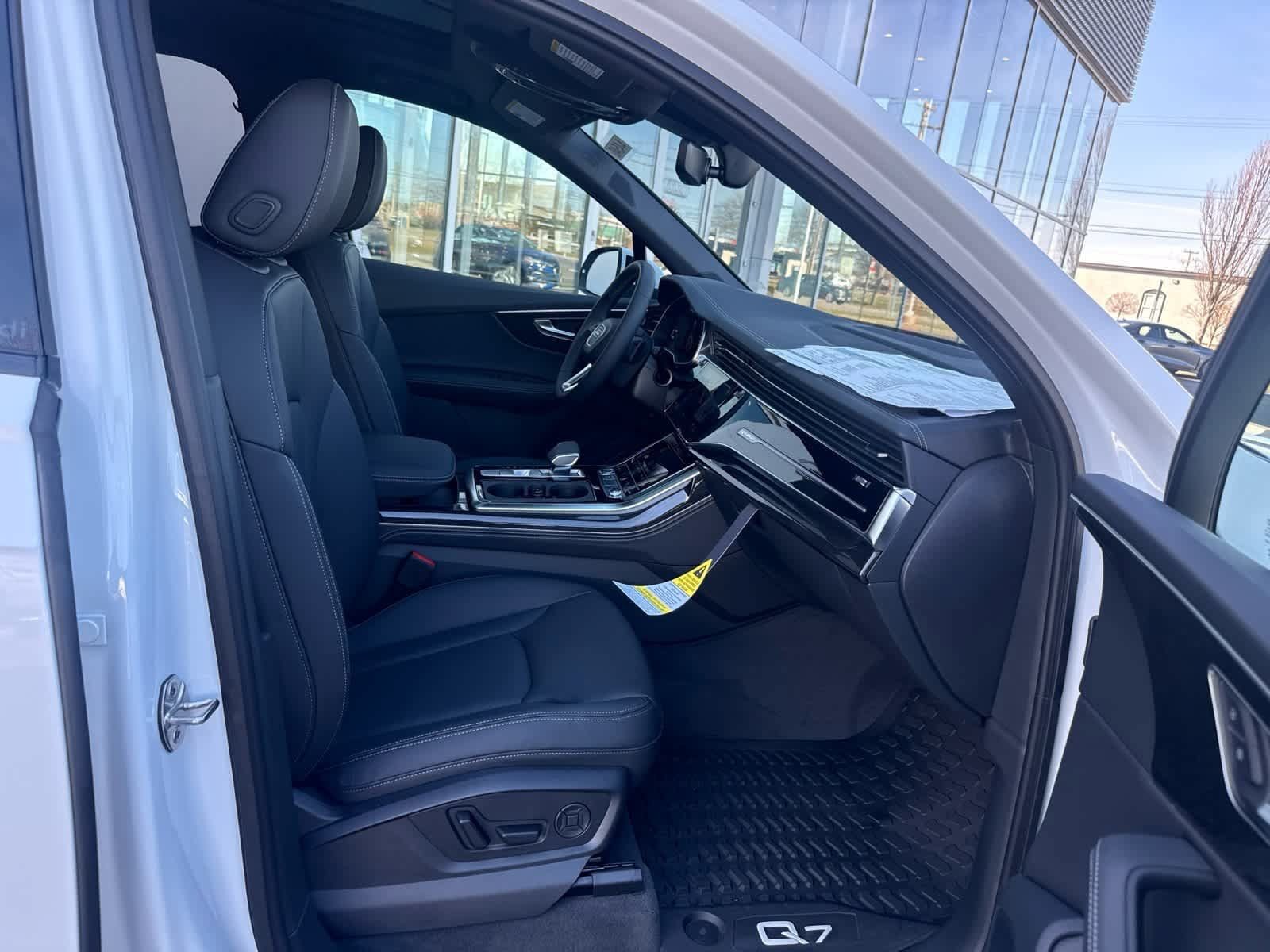 New 2026 Audi Q7 3.0T Premium Plus AWD/4WD image 28