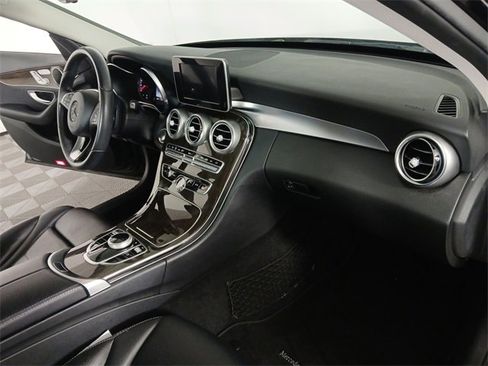 Used 2018 Mercedes-Benz C 300 Sedan image 18