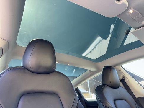Used 2023 Tesla Model 3 Standard Range RWD image 16