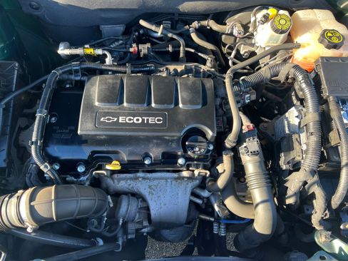 Used 2014 Chevrolet Cruze LT image 10