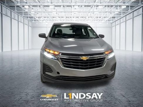 Used 2023 Chevrolet Equinox LS FWD image 2