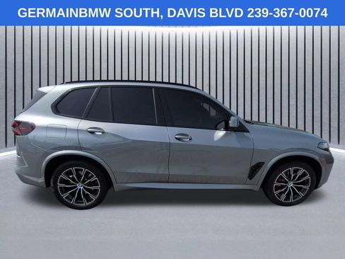 Used 2024 BMW X5 sDrive40i w/ M Sport Package RWD image 4