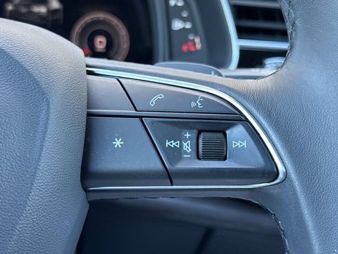 Certified 2023 Audi Q8 Premium AWD/4WD image 31