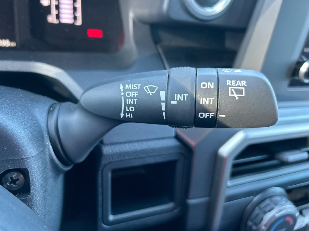 Certified 2025 Toyota 4Runner SR5 AWD/4WD image 18