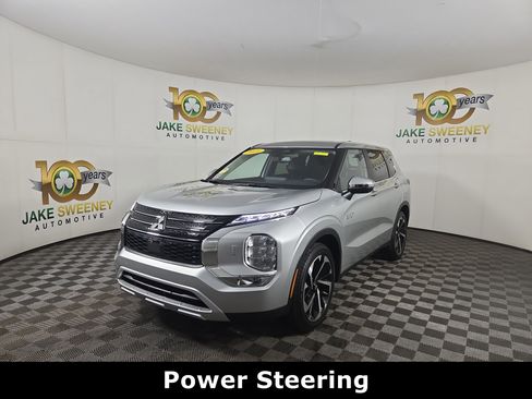 New 2025 Mitsubishi Outlander SE image 3