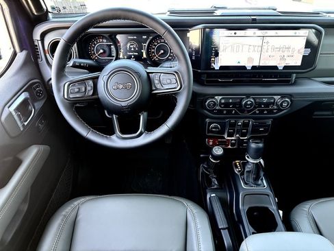 New 2026 Jeep Gladiator Mojave AWD/4WD image 10